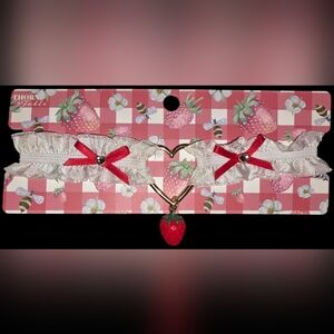 🍓 Heart Choker